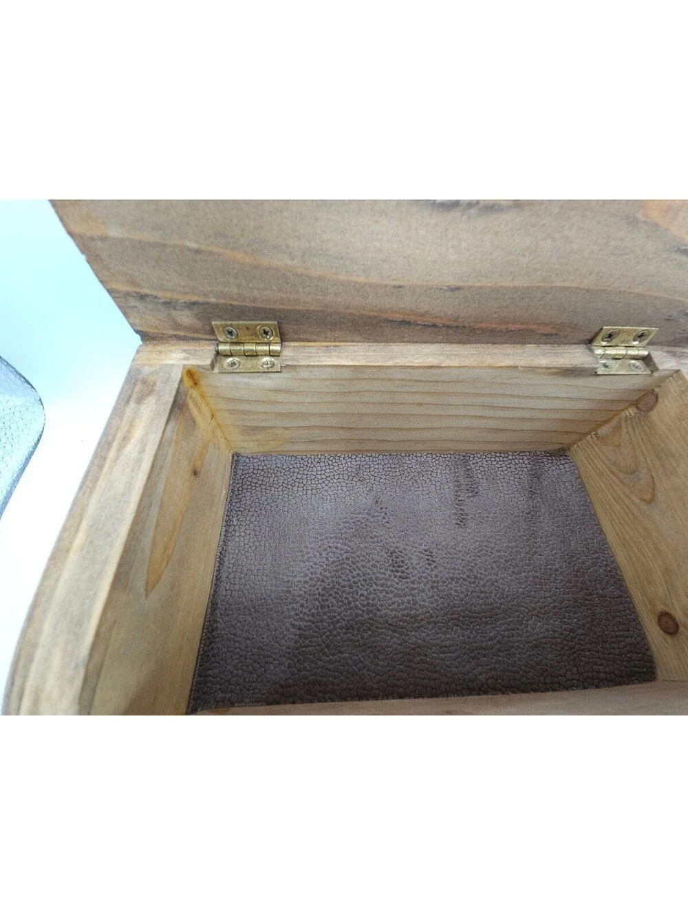 VTG Handcrafted Wooden Storage Box with Hinged Lid